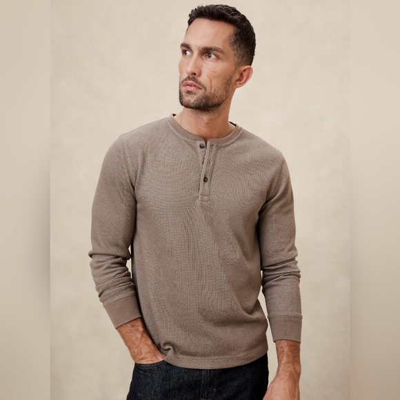 Banana Republic Beige Henley Shirt, Size Small - Picture 1 of 6